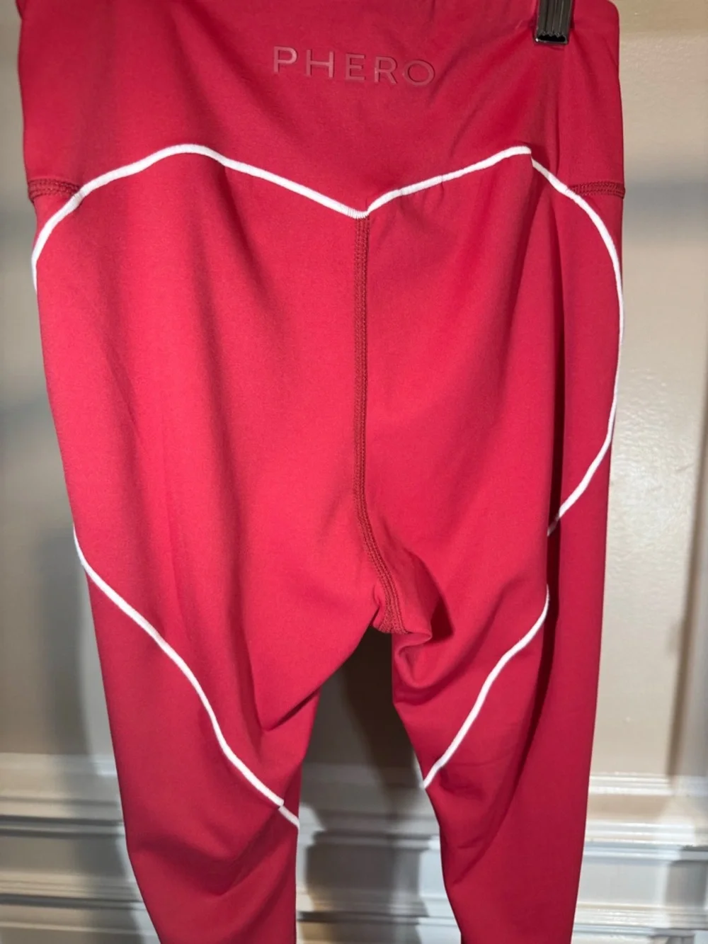 PHERO Red High Waisted Leggings Size Small Heart Seam Detail Athletic - Picture 6 of 8